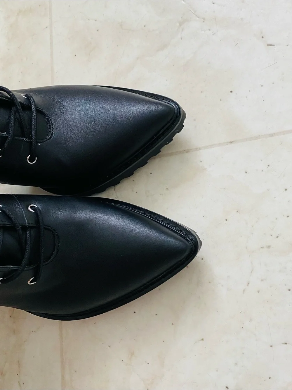 $295 NWOT Michael Kors Black Leather Kyle Lace-up Pointed Toe Edgy Ankle Boots 7